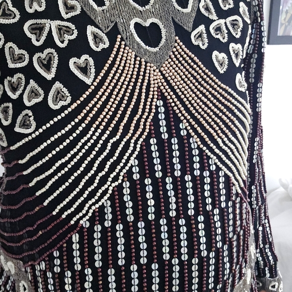 Dress with sequins and pearls - Picture 7 of 13